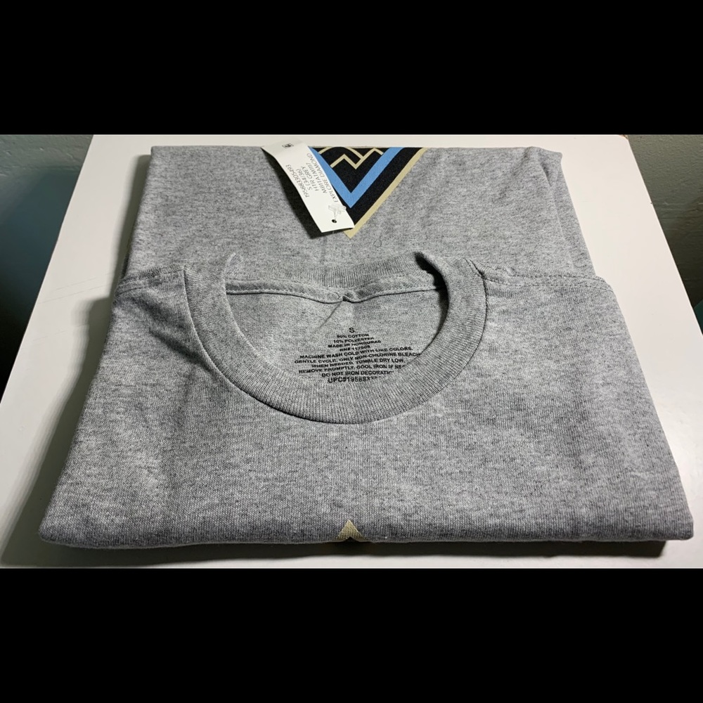 Explore Graphics Tee - Picture 3 of 3